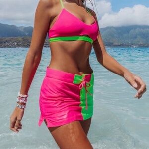 NWT LoveShackFancy x Hurley Boardie Neon Mini Skirt Women’s Size Small‎